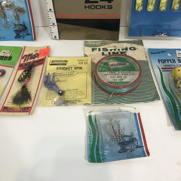 Vintage Fishing Lures Lot Of 9, Popper Bug, Hooks Line Spinners Gliding Naturals - Picture 4 of 8